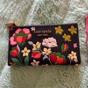 kate spade Morgan Floral Zip Card Holder with Multicolor Blooms